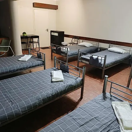 Private Dowtown Batalha بيت ضيافة